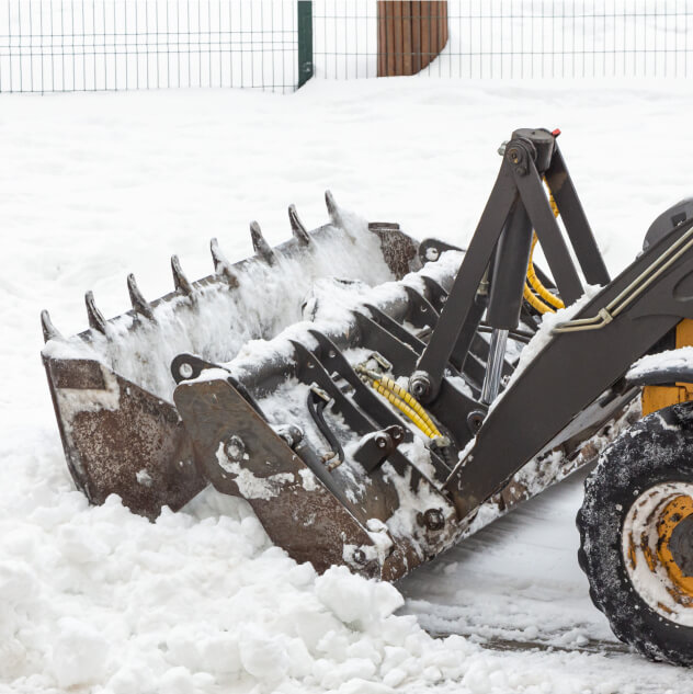 usługi usuwania śniegu z placów